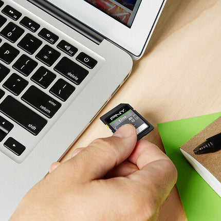 PNY 32GB Elite Tarjeta de Memoria SDHC UHS-I 100MBs Lectura 10MBs Escritura