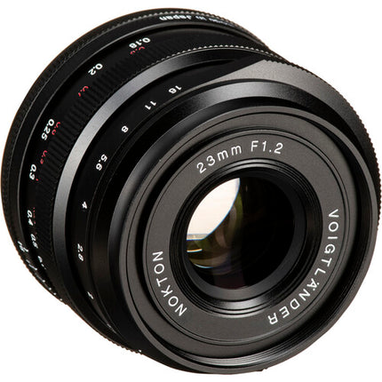 Voigtlander Nokton 23mm f1.2 Lente Asférica APS-C con Parasol y Tapas