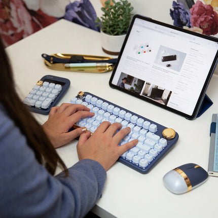 AZIO IZO Teclado Mecánico Inalámbrico Bluetooth 5.0 USB-C 21 Modos Luz
