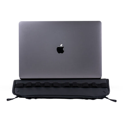 Funda para portátil WANDRD 14" Negra nylon resistente con asa integrada y soportes para laptop