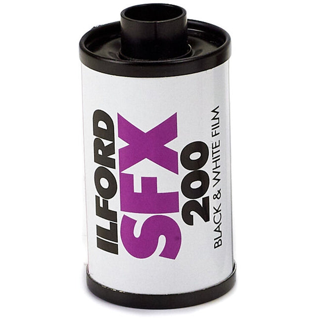Ilford SFX 200 Película Negativa Blanco y Negro 35mm 36 Exposiciones ISO 200 Sensibilidad Extendida Roja