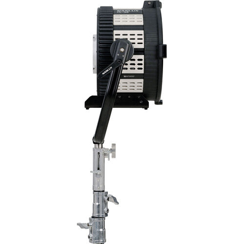 Nanlux Lente Fresnel de Vidrio con Yugo Offset y Aletas Integradas