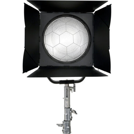 Nanlux Lente Fresnel de Vidrio con Yugo Offset y Aletas Integradas