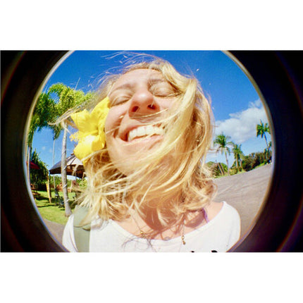 Lomography Fisheye No 2 Cámara de 35mm Lente Fisheye 10mm Acapulco Edition