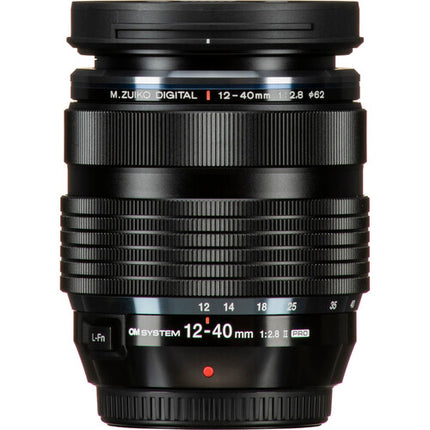OM SYSTEM M.Zuiko Digital ED 12-40mm f2.8 PRO II Lente para Micro Cuatro Tercios con Distancia Focal 24-80mm y Enfoque Rápido MSC