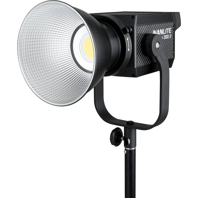 Nanlite Forza 300 II Luz LED Monolight 5600K 69400 Lux Reflector