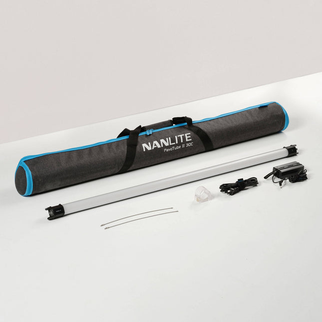 Nanlite PavoTube II 30C Tubo LED RGB 4' 647 Lux CCT 2700-7500K con Batería Integrada