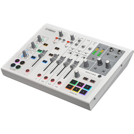 Yamaha AG08 Estación de Streaming 8 Canales USB-C 2 Micrófonos