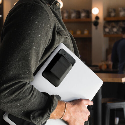 Max Huggins Slipdrive funda pequeña negra con elástico y adhesivo 3M para SSD externa