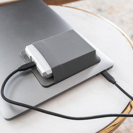 Max Huggins Slipdrive Funda para SSD 3M Adhesivo y Banda Elástica Large Gris