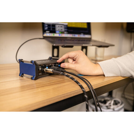 Zoom UAC-232 Interfaz de Audio USB-C 32-Bit 192 kHz 2 Preamplificadores