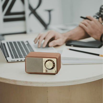 Sangean WR-7 Altavoz de Mesa Bluetooth Radio FM Madera 36 Horas Autonomía