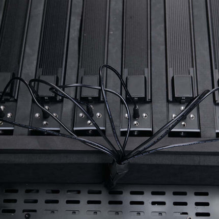 Aputure INFINIBAR PB12 Panel LED RGB 330W Kit 8 Luces 23.8x1.8 Pulgadas