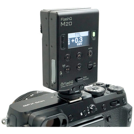 LightPix Labs FlashQ M20 con Control de Exposición Flash para FUJIFILM 2.4 GHz Alcance 9 m Pack de 6 Filtros
