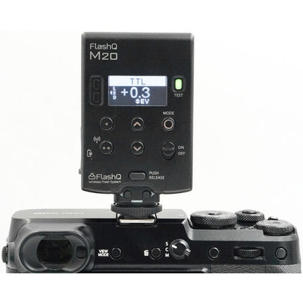 LightPix Labs FlashQ M20 con Control de Exposición Flash para FUJIFILM 2.4 GHz Alcance 9 m Pack de 6 Filtros
