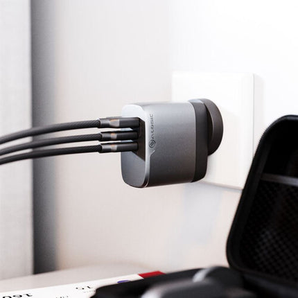 ALOGIC Rapid Power Cargador GaN 3 Puertos 67W con Cable USB-C 2m y Adaptadores de Viaje