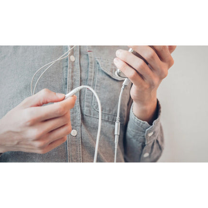 Moshi Integra Adaptador Jack para Auriculares 3.5mm Nylon trenzado Jet Silver
