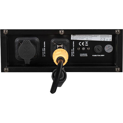 American DJ Element H6 Pak 6 Luces LED RGBAWUV Recargables con Case