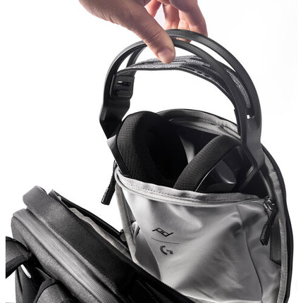 Peak Design x Logitech G Mochila Diaria Zip 20L para Laptop 15" y Tablet 12.9"