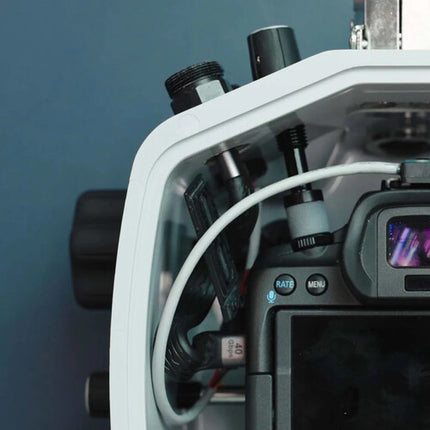 Ikelite USB Carga y Transferencia para Carcasas Submarinas 200DL 50DL M16