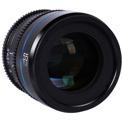 Sirui Night Walker 55mm T1.2 S35 Lente Cine para sensores Super35 y APS-C con montura RF y diseño compacto negro