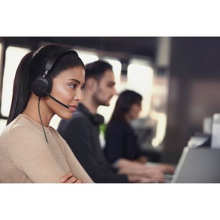 Jabra Evolve2 40 SE Auriculares Estéreo On-Ear USB-C con Aislamiento y Micrófonos Integrados
