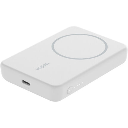 Belkin BoostCharge Power Bank inalámbrico magnético 5000mAh 7.5W con soporte blanco