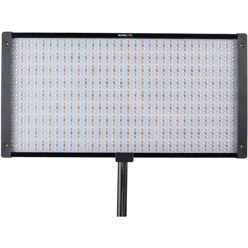 Nanlite PavoSlim 120C Panel LED RGB Ventaja V-Mount 12830 Lux 23.7x12.1"