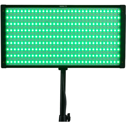 Nanlite PavoSlim 120C Panel LED RGB Ventaja V-Mount 12830 Lux 23.7x12.1"