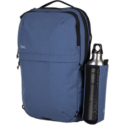 Pakt Everyday Bag Ocean Mochila de 15L con funda para portátil y funda para botella de agua