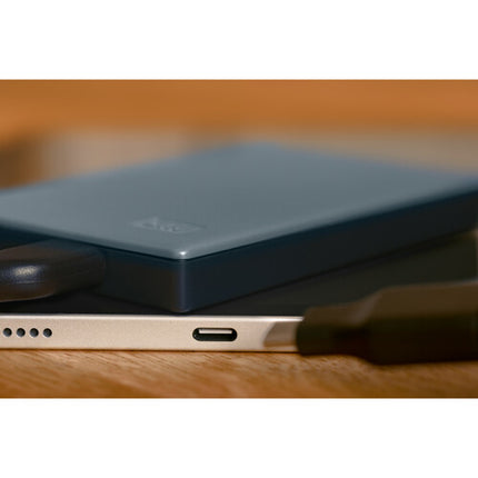 WD 4TB My Passport Disco Duro Portátil USB 3.2 Gen 1 con Encriptación 256-Bit y Adaptadores