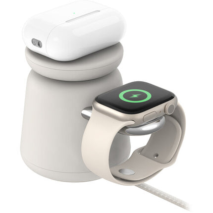 Estación de carga inalámbrica 2 en 1 Belkin BoostCharge Pro 15W MagSafe con base antideslizante y cable USB-C integrado