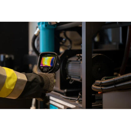 FLIR E8 Pro Cámara Termográfica Resolución 320x240 Pantalla 3.5"