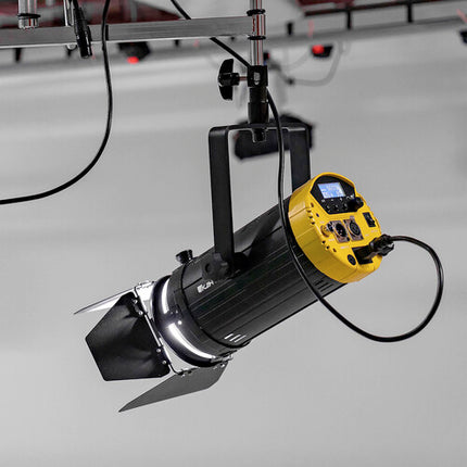 ikan Helia 150W Luz Fresnel LED Bicolor 3200-5600K CRI 97 con Barndoor