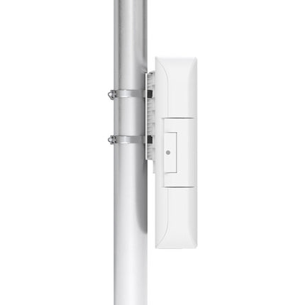 Ubiquiti UISP Box Plus Caja Estanca IPX6 Montaje Mural y Poste