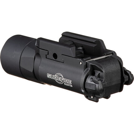 SureFire X300T-B Turbo Linterna LED para Armas 650 Lumens IPX7 Negra