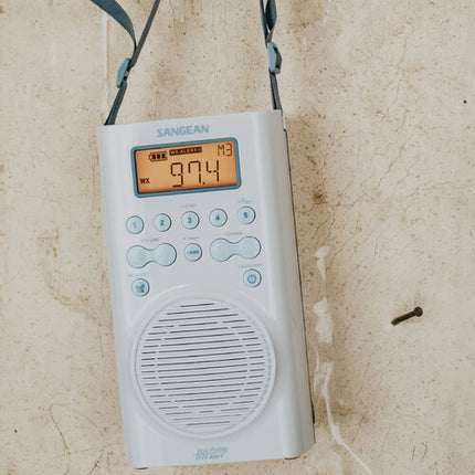 Sangean H205 Radio Portátil Impermeable AM FM Resistente IP67 Con Alertas Climáticas