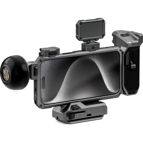 Tilta Khronos Ultimate Kit para iPhone 15 Pro Max con sistema de enfriamiento y panel LED