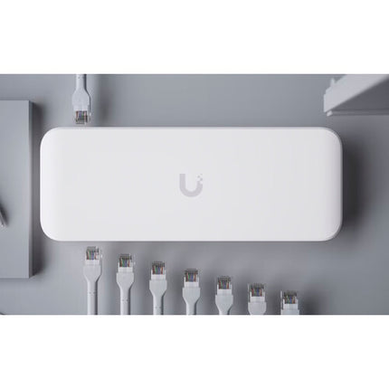 Ubiquiti Ultra 210W 8 Puertos Gigabit PoE+ Switch de Red Gestionado 202W Presupuesto Energético Kit de Montaje Mural