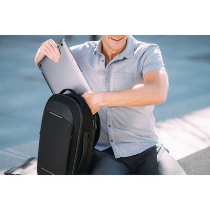 Nomatic Navigator Mochila Negra Expandible 15 a 21L para Laptop 16"