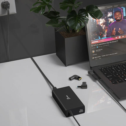 j5create 100W PD USB-C Súper Cargador con 6 conectores DC y puerto USB-A