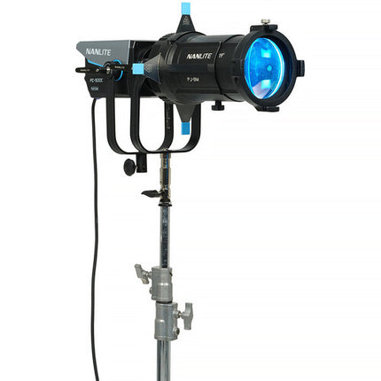 Nanlite FC500C Foco LED RGB 57050 Lux Control RGB 2700-7500K con Reflector y Estuche