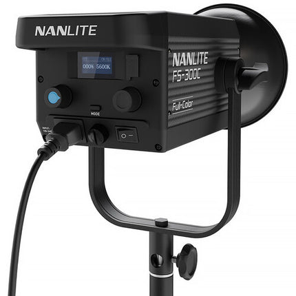 Nanlite FS-300C RGB Monoluz LED Kit 2 Luces 2700-7500K 48850 Lux Bolso Roller