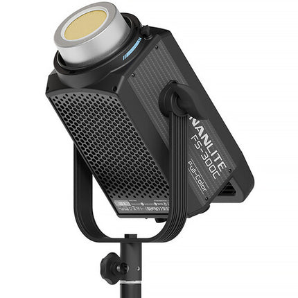 Nanlite FS-300C RGB LED Luz Monolight 48850 Lux 2700-7500K Reflector