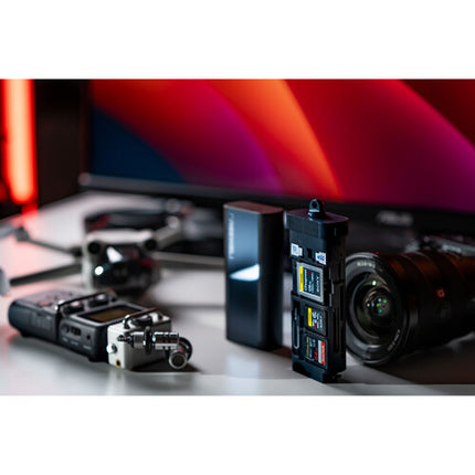 Freewell Duo Lector de Tarjetas con Almacenamiento para 13 Tarjetas y Cable USB-C