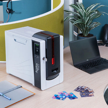 Evolis Agilia Expert Impresora Retransferencia Tarjetas ID 600 dpi Pantalla 35 pulgadas