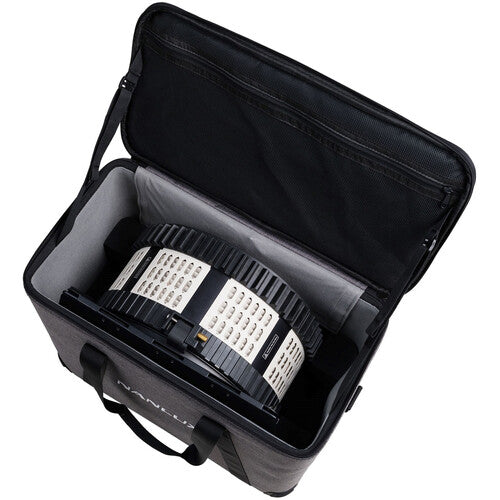 Nanlux Evoke 900C Foco LED RGB con lente Fresnel 17-43° kit trolley