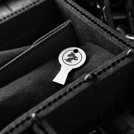 Rabbit Key Llave Universal para Cámara Acero Inoxidable Pequeña y Portátil