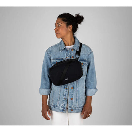 Pakt Everyday Sling 2.0 Negro Mochila 5L Nylon Resistente al Agua