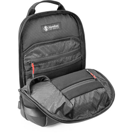 tomtoc Navigator-T24 Bolsa Sling Negra 5L para iPad Pro 11" con Cierres YKK y Resistente al Agua